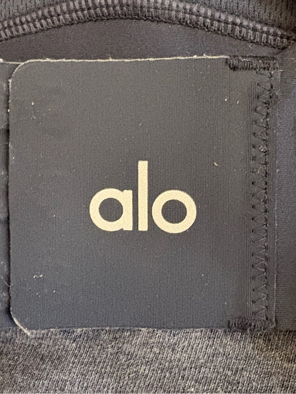 Alo Airlift Empower Bra - Navy - Picture 3 of 5